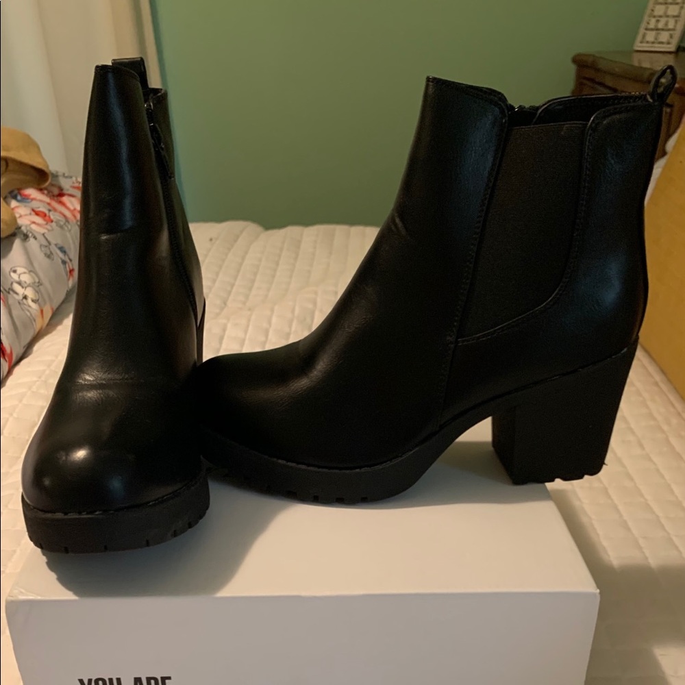 Black chunky boots